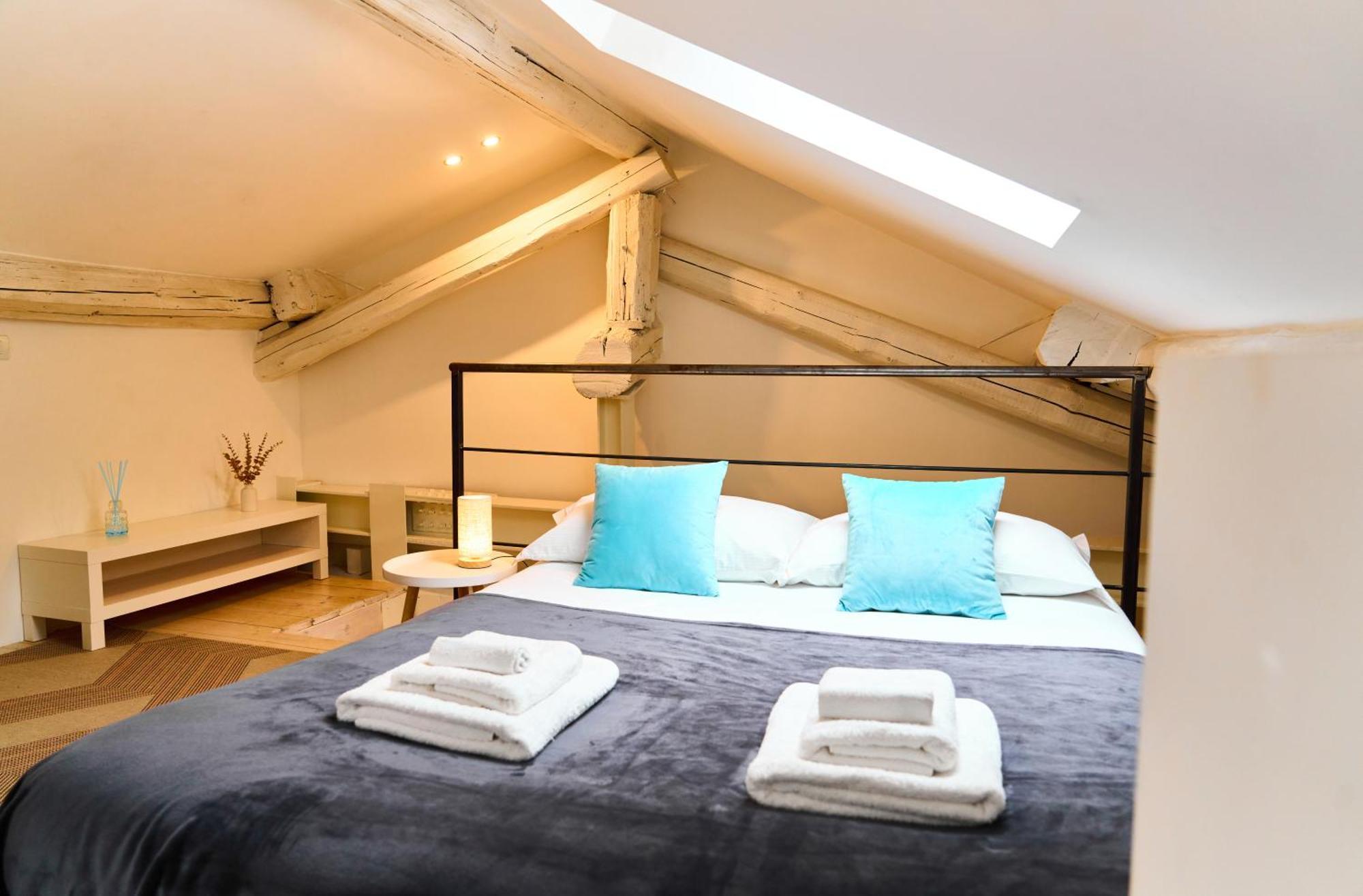 Riverside Loft Navigli - Spacious Two-Bedroom Apartment Mailand Exterior foto