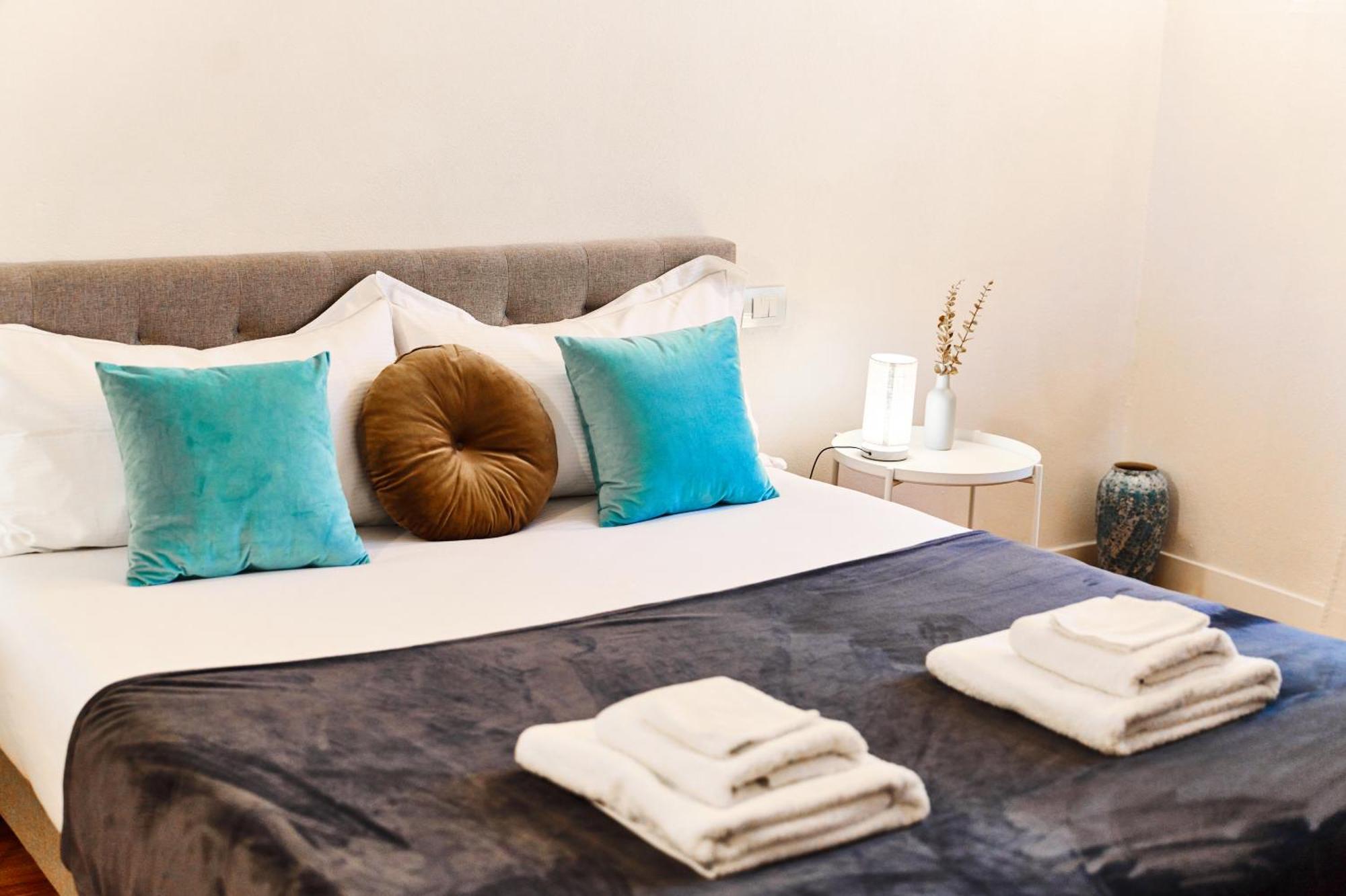 Riverside Loft Navigli - Spacious Two-Bedroom Apartment Mailand Exterior foto