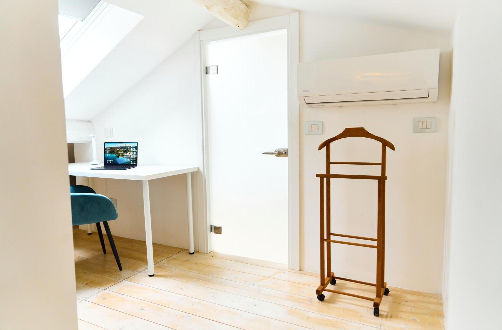 Riverside Loft Navigli - Spacious Two-Bedroom Apartment Mailand Exterior foto